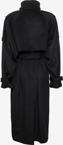 Manteau mi-saison 'Avilon' Gestuz en noir