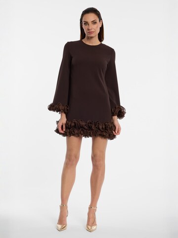 Ana Alcazar Jurk 'Enolys' in Bruin