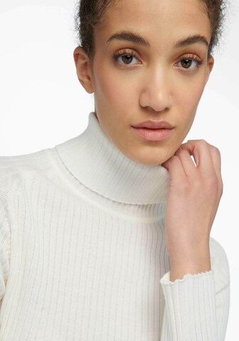 Peter Hahn Sweater in White