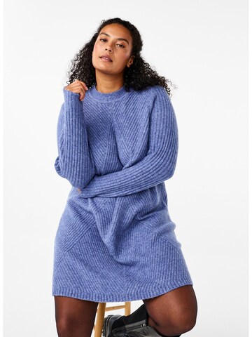 Abito in maglia 'Cacomfy' di Zizzi in blu