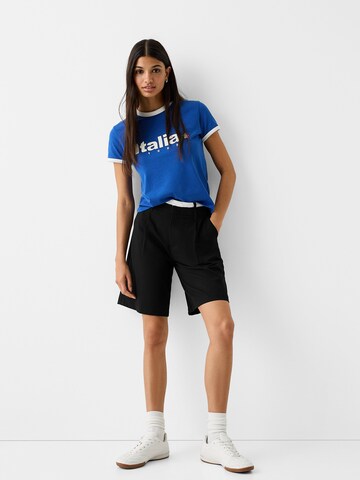 Bershka Loosefit Kalhoty se sklady v pase – černá