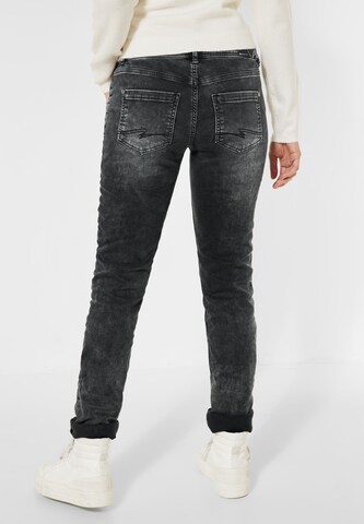 STREET ONE Regular Jeans in Schwarz