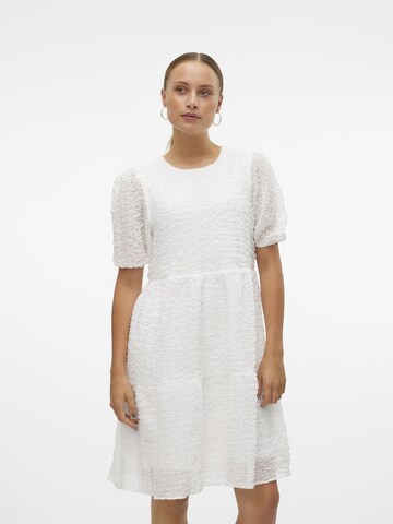 Robe 'BOA' VERO MODA en blanc : devant