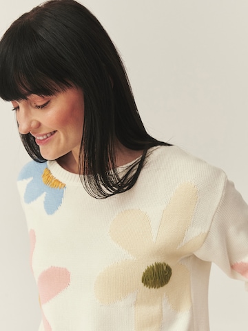 TATUUM Πουλόβερ 'May' σε λευκό