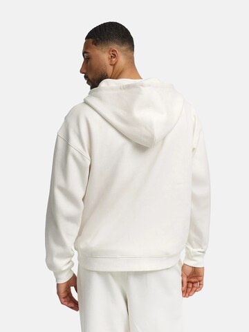 cfab (formerly creamy fabrics) Sweatshirt 'Relaxed Zip'‌‌‌ in Weiß