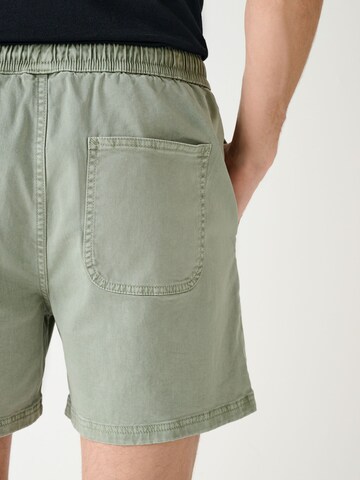 Regular Pantalon Next en vert