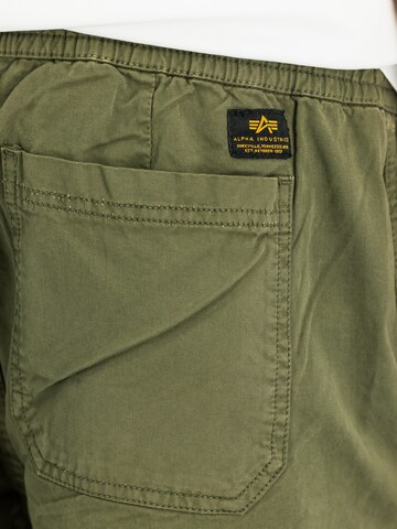 ALPHA INDUSTRIES Regular Byxa i grön