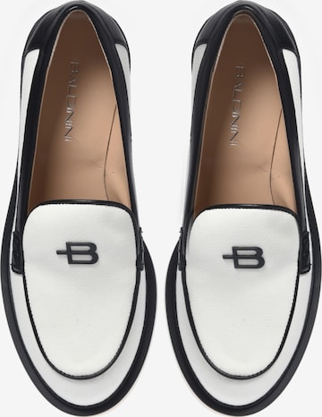 Chaussure basse Baldinini en blanc