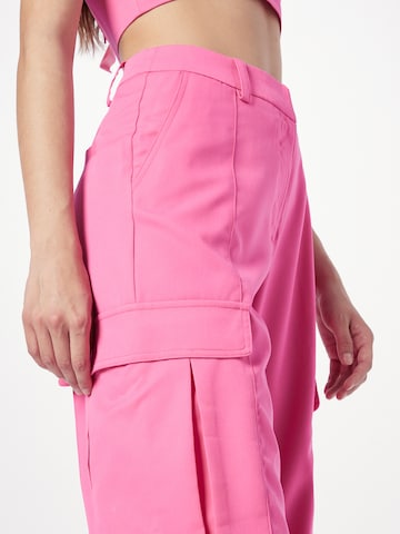 SOMETHINGNEWWide Leg/ Široke nogavice Cargo hlače 'JANE' - roza boja