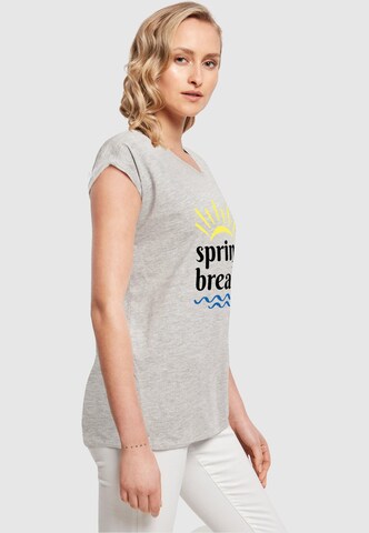 Merchcode T-Shirt 'Spring Break' in Grau