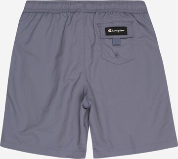 Champion Authentic Athletic Apparel Badeshorts in Blau