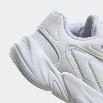 ADIDAS ORIGINALS Tenisky 'Ozelia' – bílá