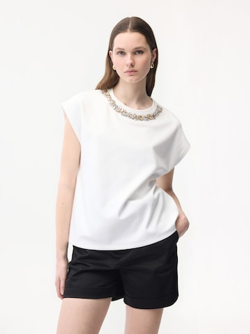 adl Blouse in Beige