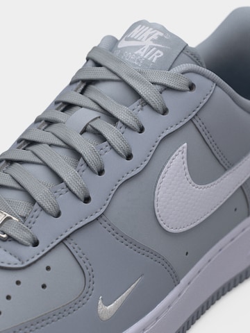 Nike Sportswear - Sapatilhas baixas 'AIR FORCE 1 '07' em cinzento