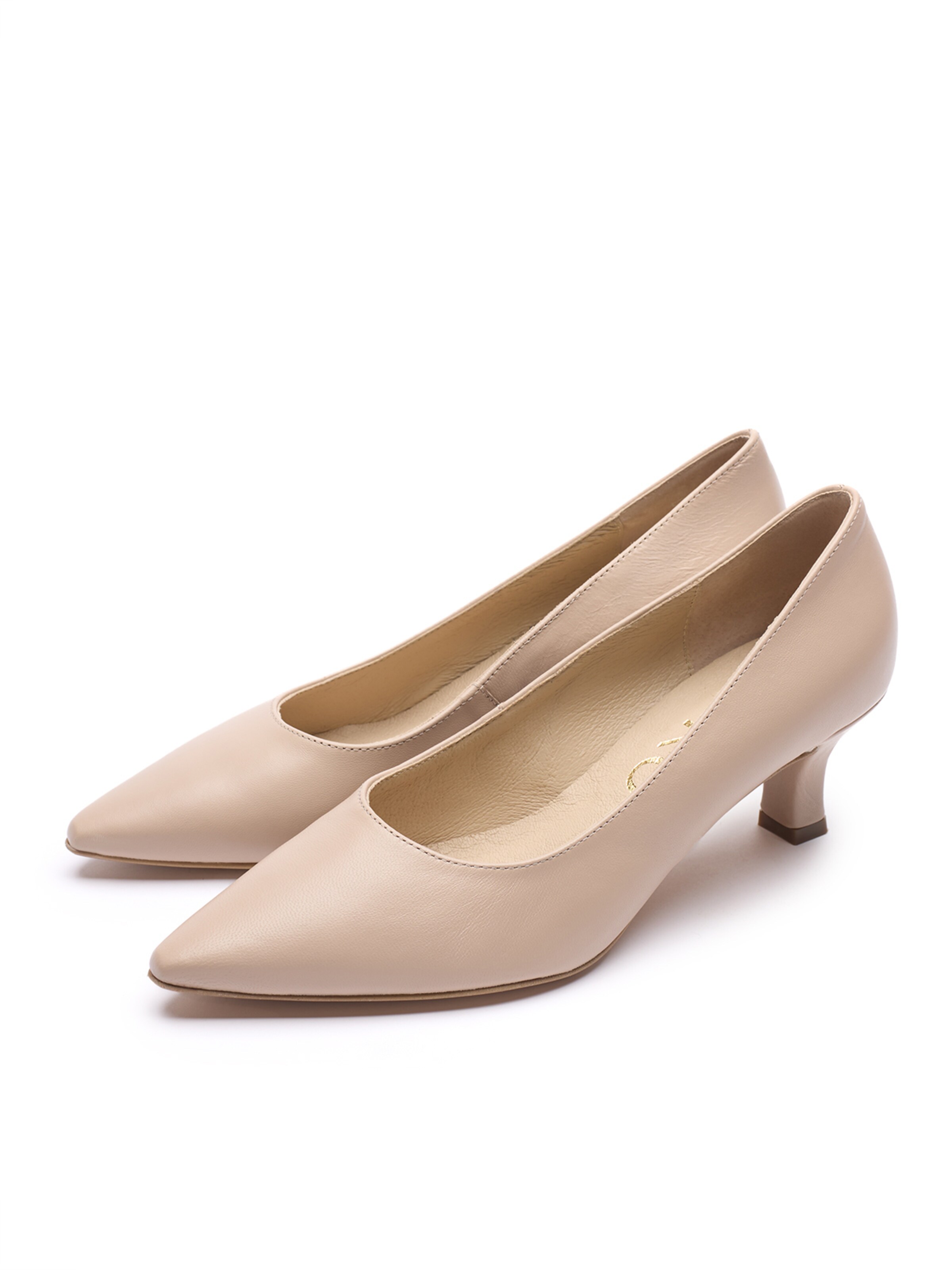 RYŁKO Pumps in Beige