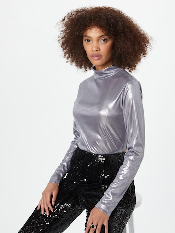 Nasty Gal - Camiseta en plata: frente