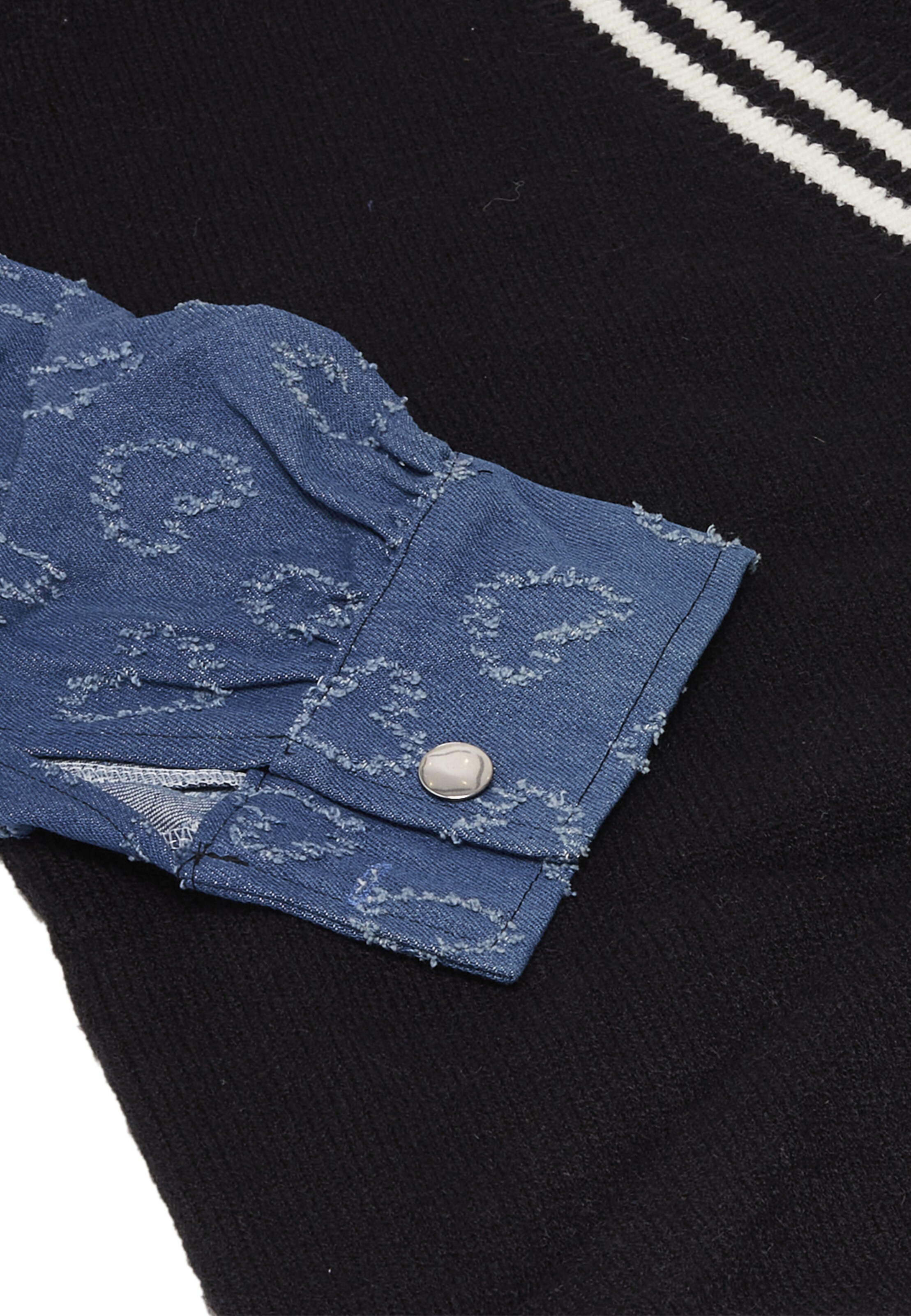 SANIKA - Casaco de malha em preto