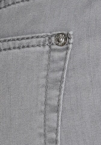 MAC Regular Jeans 'Stella' in Grey