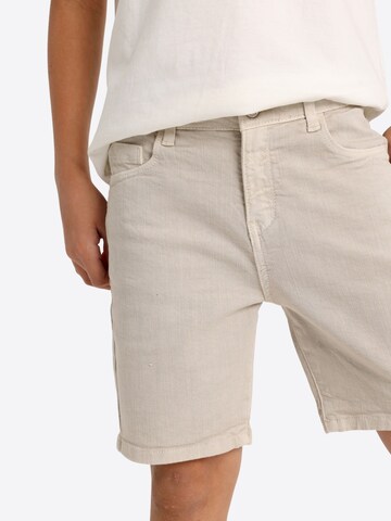 Solang Regular Shorts in Beige