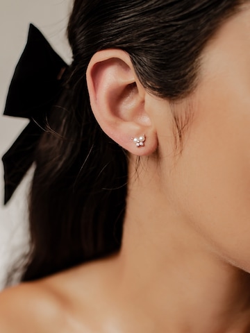 Hey Happiness Ohrringe 'Pearl Wings' in Gold: Vorderseite