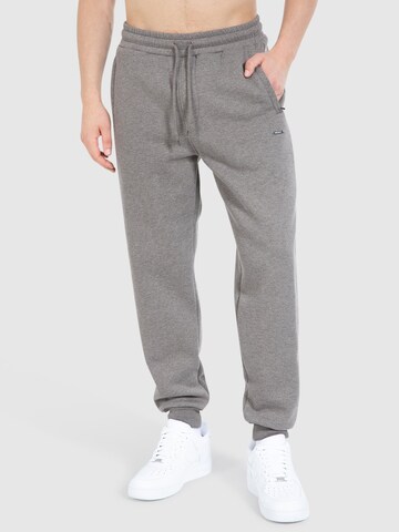Smilodox Tapered Trousers 'Walker' in Brown: front