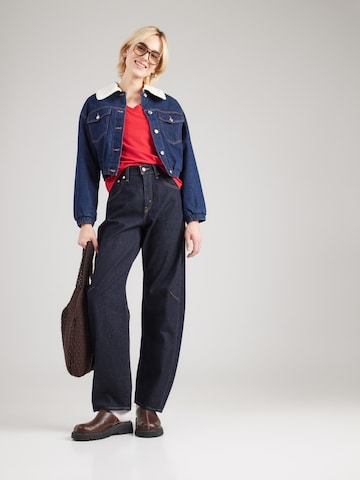 sarkans LEVI'S ® T-Krekls 'The Perfect V-Neck'