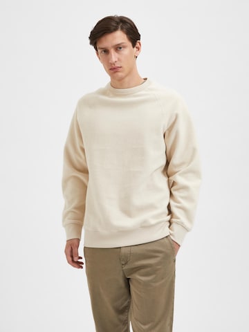 Sweat-shirt 'Karl' SELECTED HOMME en beige : devant