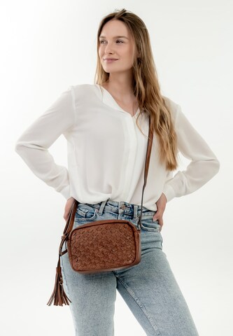 Suri Frey Crossbody Bag 'Phoeby' in Brown: front