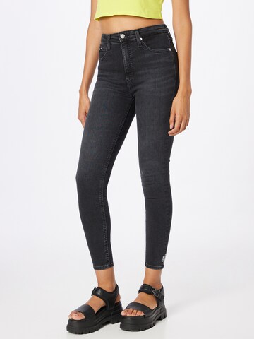 Calvin Klein Jeans - Skinny Calças de ganga em preto: frente