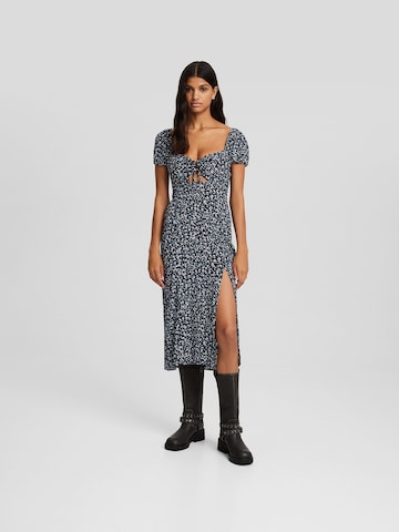 Bershka Kleid in Blau