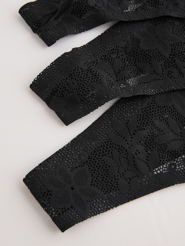 juoda Next Siaurikės