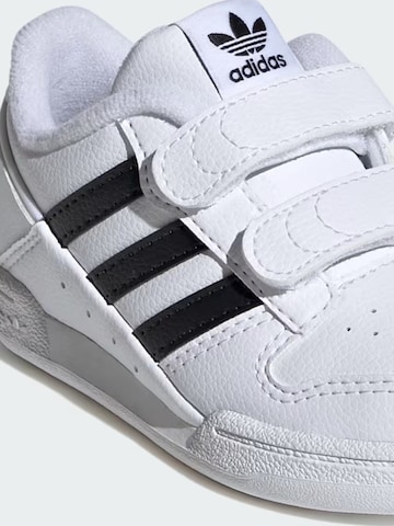 ADIDAS - Zapatillas deportivas 'adidas Team Court 2 Str Cf C' en blanco