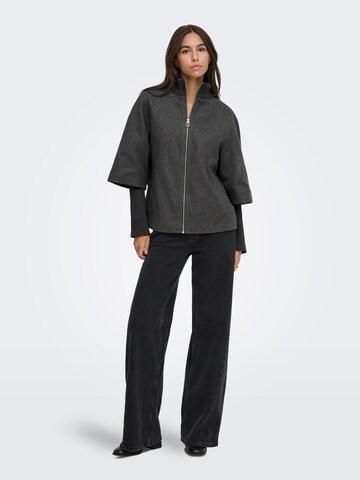 JDY - Chaqueta de entretiempo 'JDYMemory' en gris