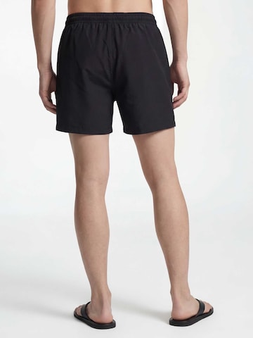 TRAPP Плавательные шорты 'Ilias' в Черный