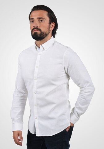 INDICODE JEANS - Regular Fit Camisa 'Luan' em branco: frente