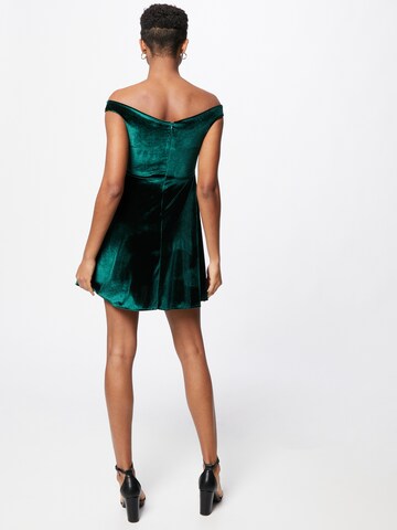 Rochie de la WAL G. pe verde