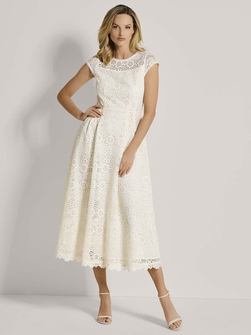 Robe de cocktail MADELEINE en blanc