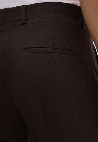 STRELLSON Slim fit Trousers with creases 'Luis ' in Brown