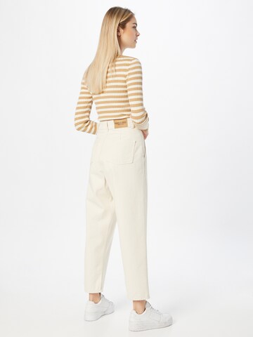 Tapered Pantaloni con pieghe 'Alexis' di People Tree in beige