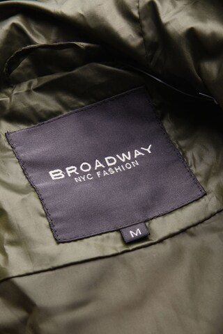 BROADWAY NYC FASHION Jacket & Coat in M in Green