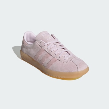 ADIDAS ORIGINALS Trampki niskie 'Brmd' w kolorze różowy
