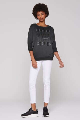 Soccx Sweatshirt mit verkürzten Ärmeln und Wording Print in Schwarz