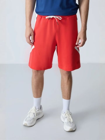 Regular Pantalon Tommy Life en rouge : devant