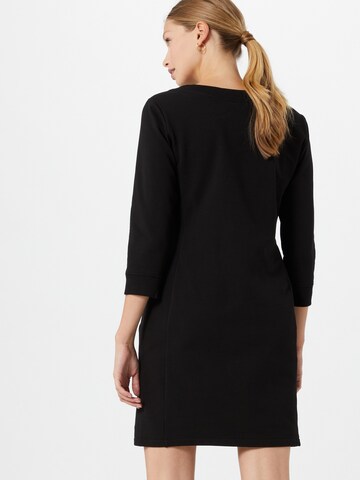 Robe monari en noir