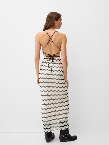 Abito in maglia di Bershka in bianco