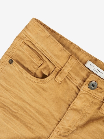 NAME IT Regular Jeans 'Theo' in Braun