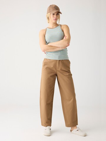 KnowledgeCotton Apparel Loose fit Chino Pants 'Chloe' in Brown