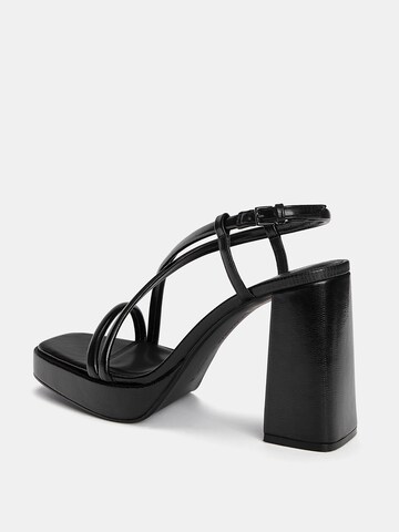 Pull&Bear Sandal i svart