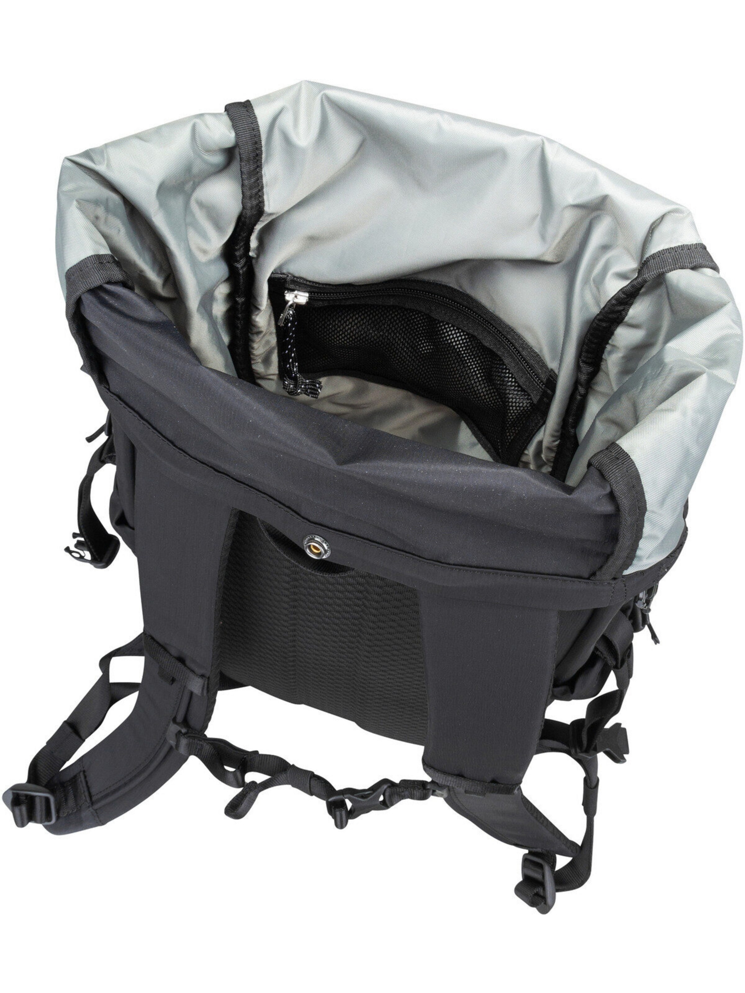 SANDQVIST Backpack 'Louie' in Black