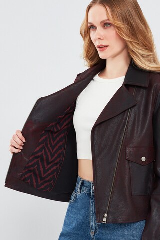 Veste mi-saison Derimod en rouge